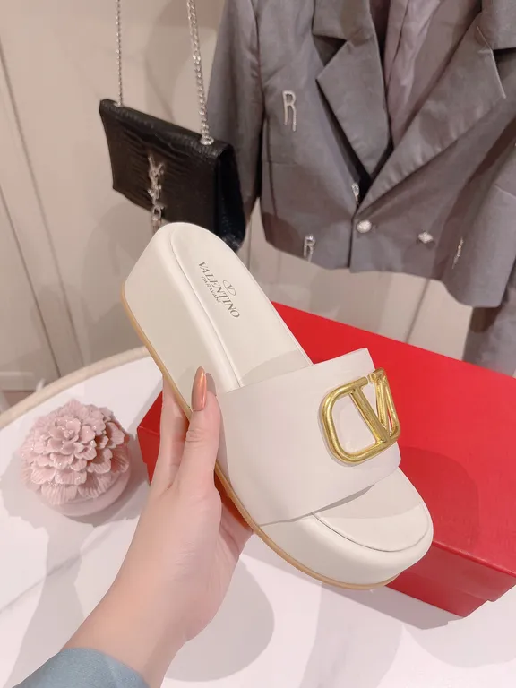 Valentino Shoe 